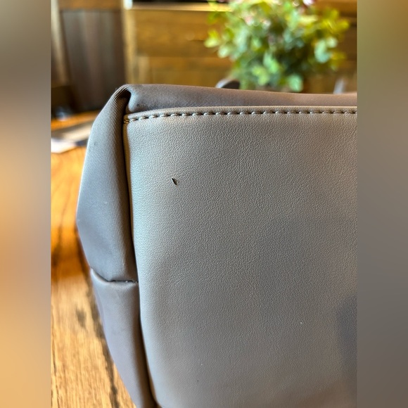 Gray Shoulder Tote Bag - Picture 8 of 16
